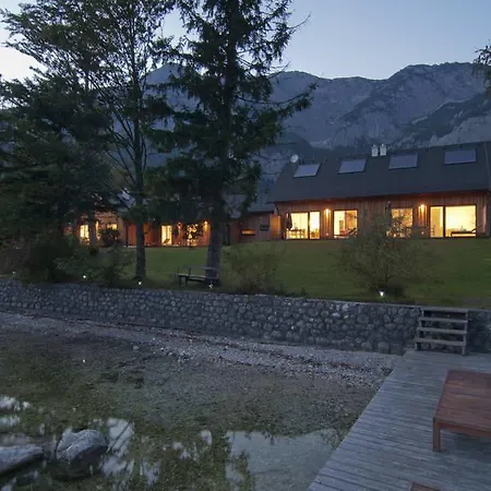 Exklusive Seeappartements Beim Elfenhaus Grundlsee Exterior foto